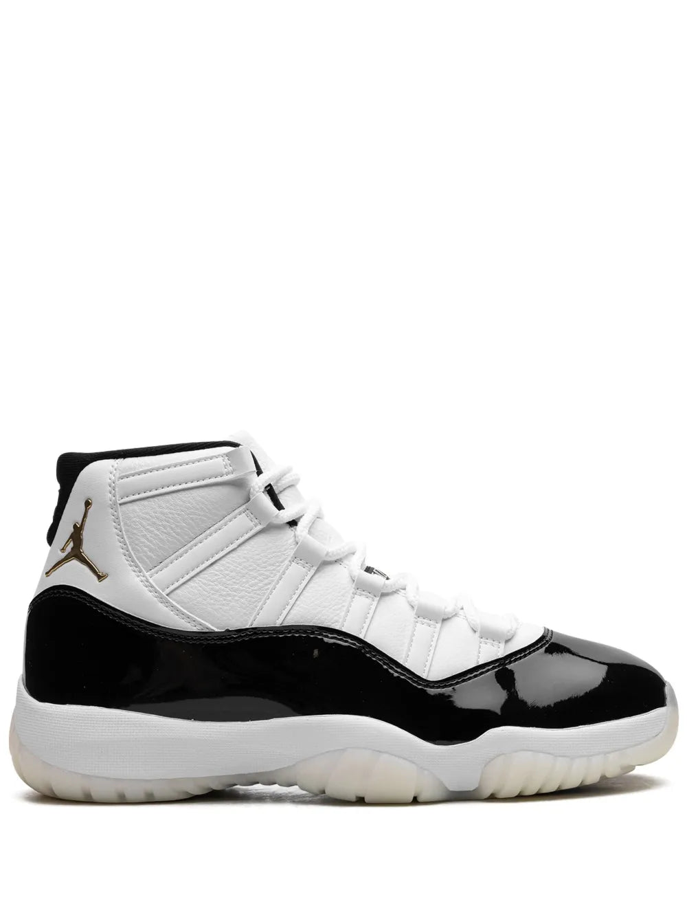 The selected region appears to show a pair of Nike Air Jordan 11 Retro sneakers featuring a classic black and white colorway with a distinctive glossy patent leather mudguard.
