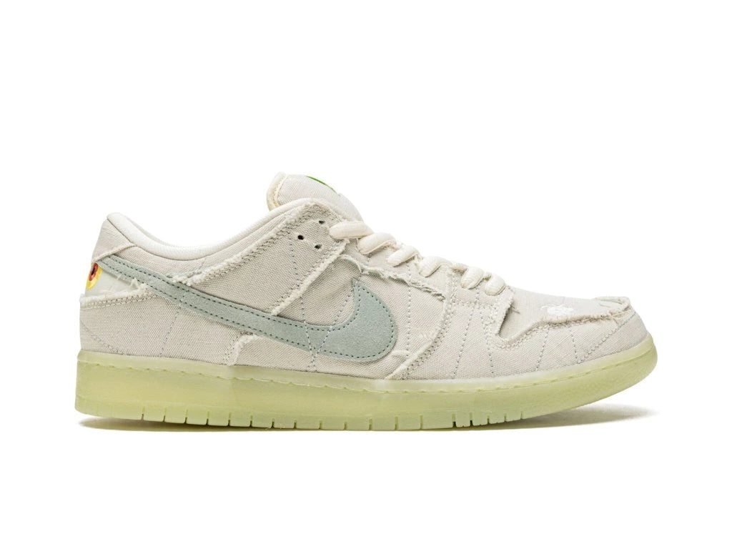 SB Dunk Low Mummy