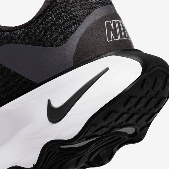 Nike Motiva Black