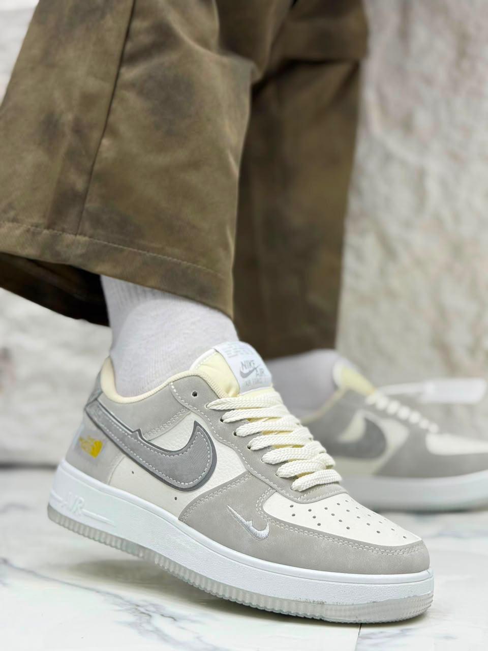 Air Force North Face Grey Estif