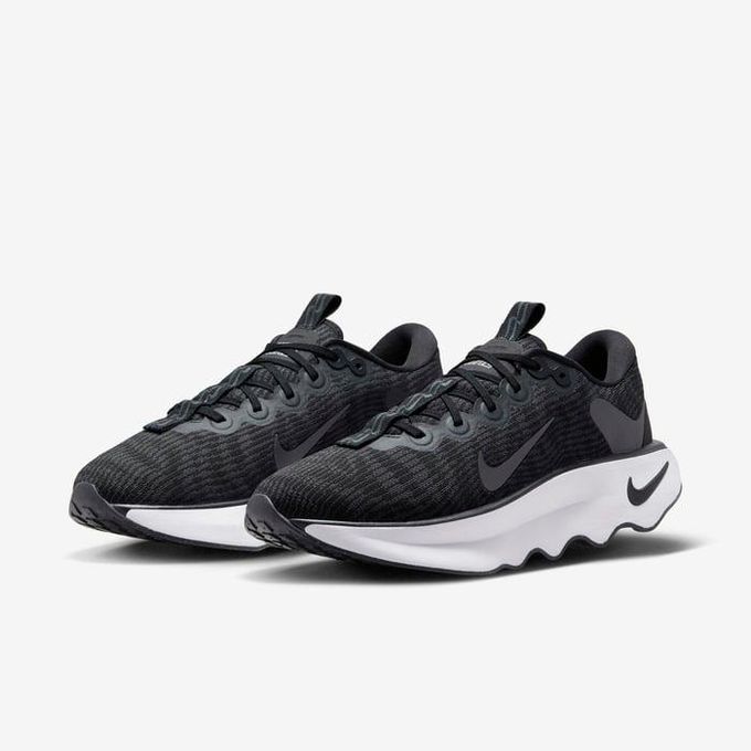 Nike Motiva Black