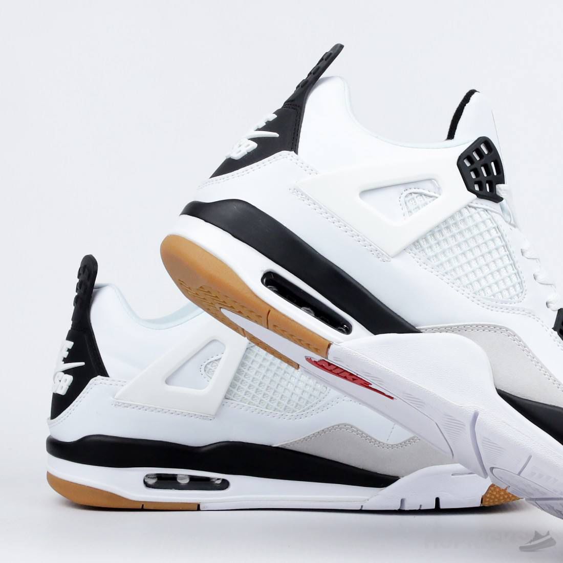 Jordan 4 SB RETRO WHITE