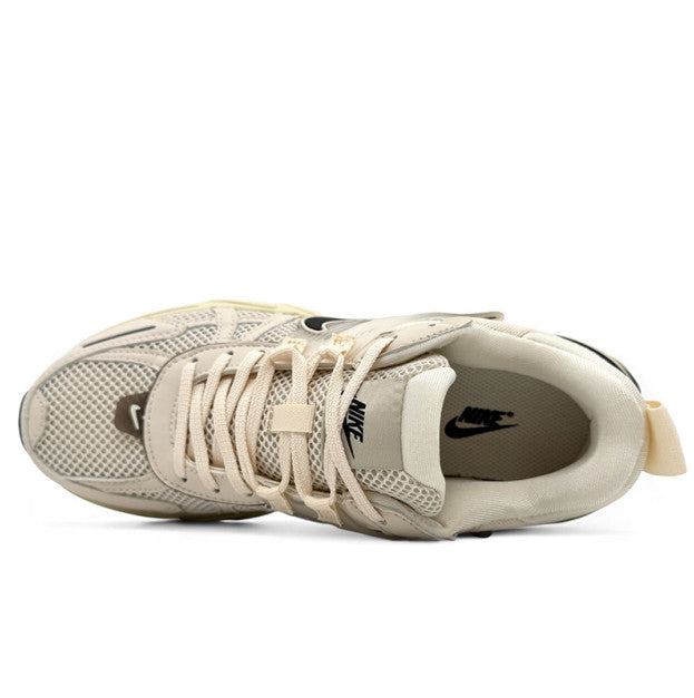 Nike V2k Run Tk Beige