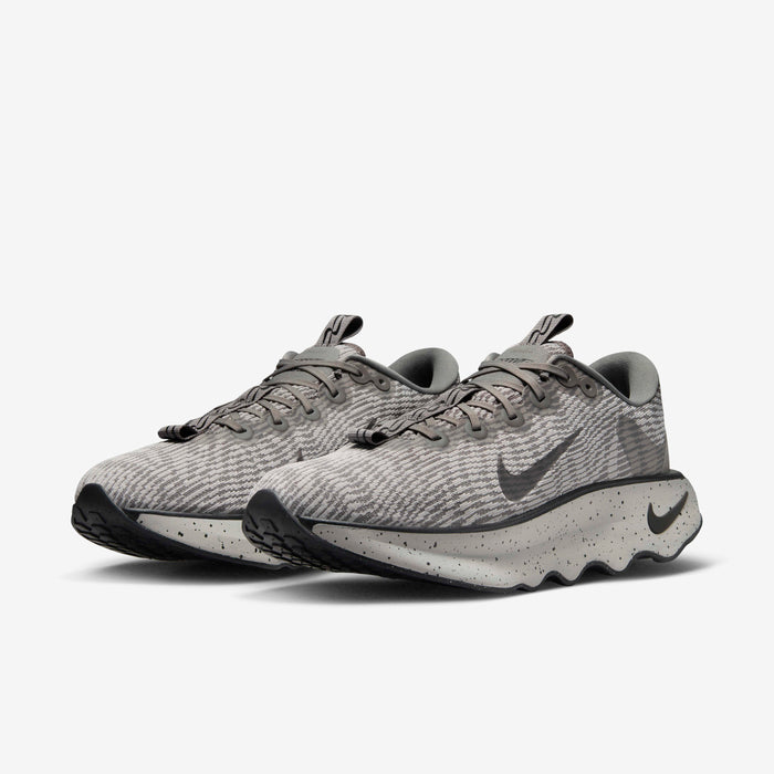 Nike Motiva Gray