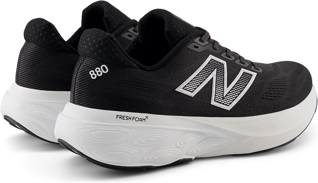 Fresh Foam BLACK & WHITE