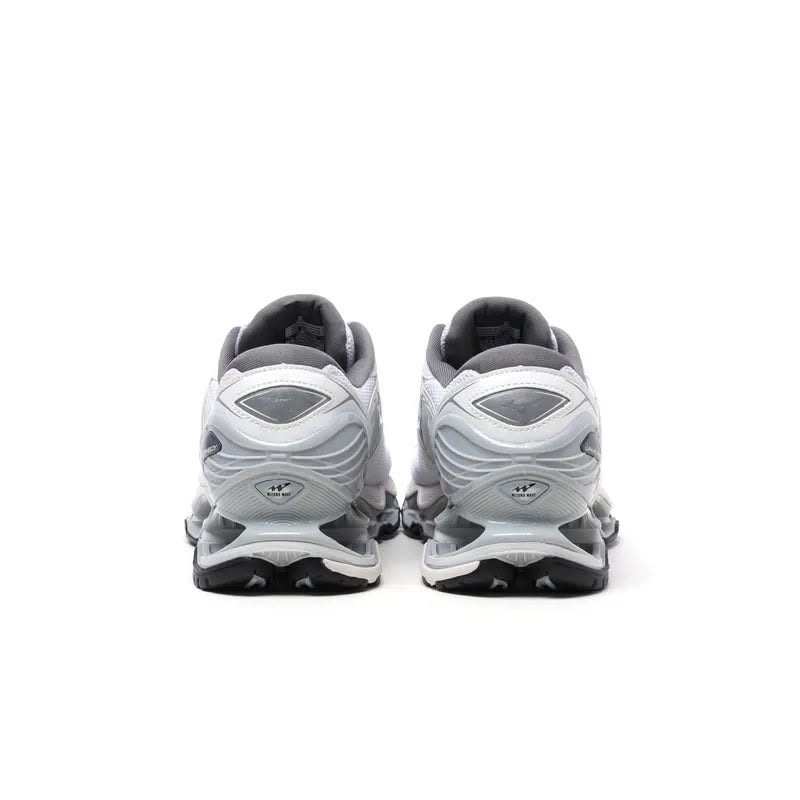 Mizuno Wave Prephecy Gray