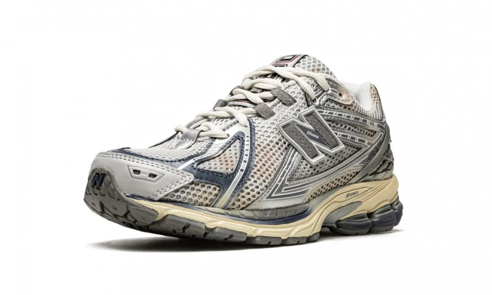 New Balance 1906 Gold