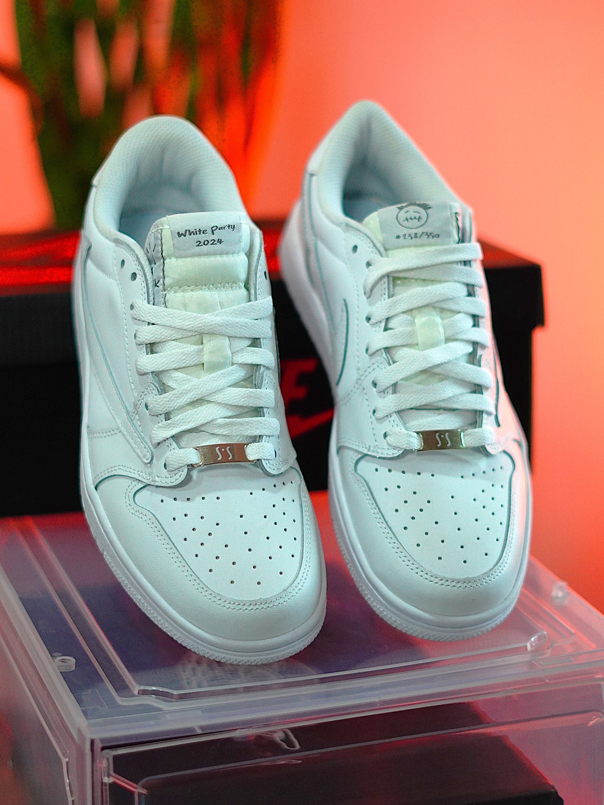 Jordan 1 Travis Scott White