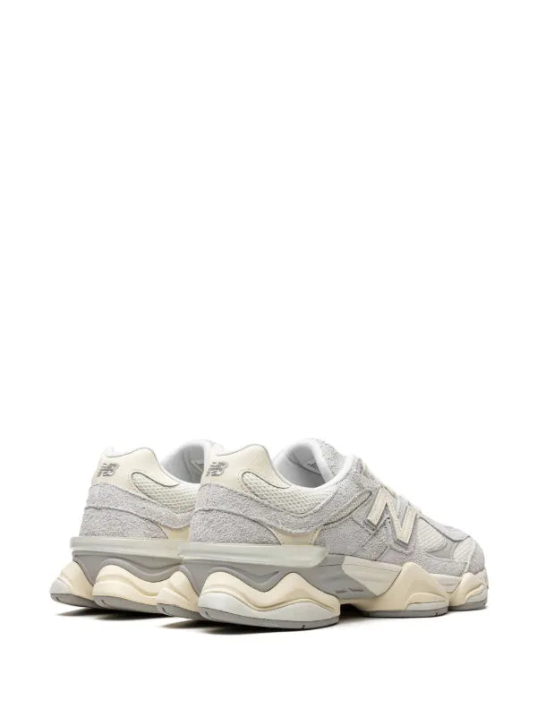New Balance 9060 Gold