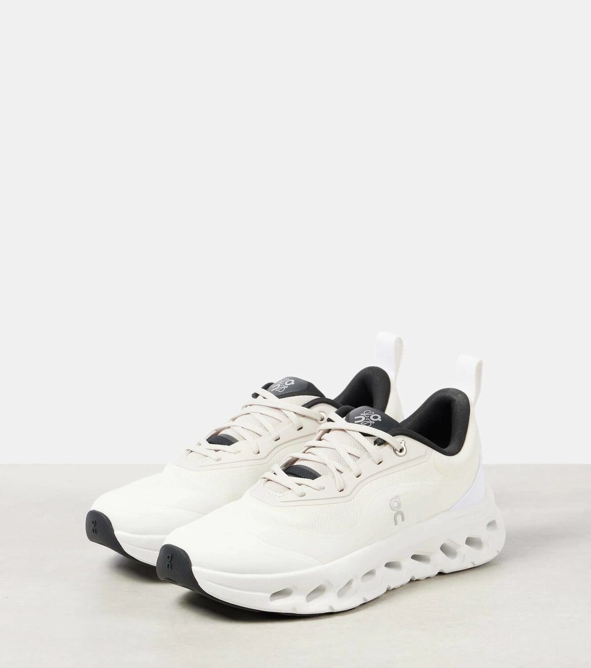 On Cloud Loewe Gray