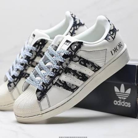 Superstar DIOR