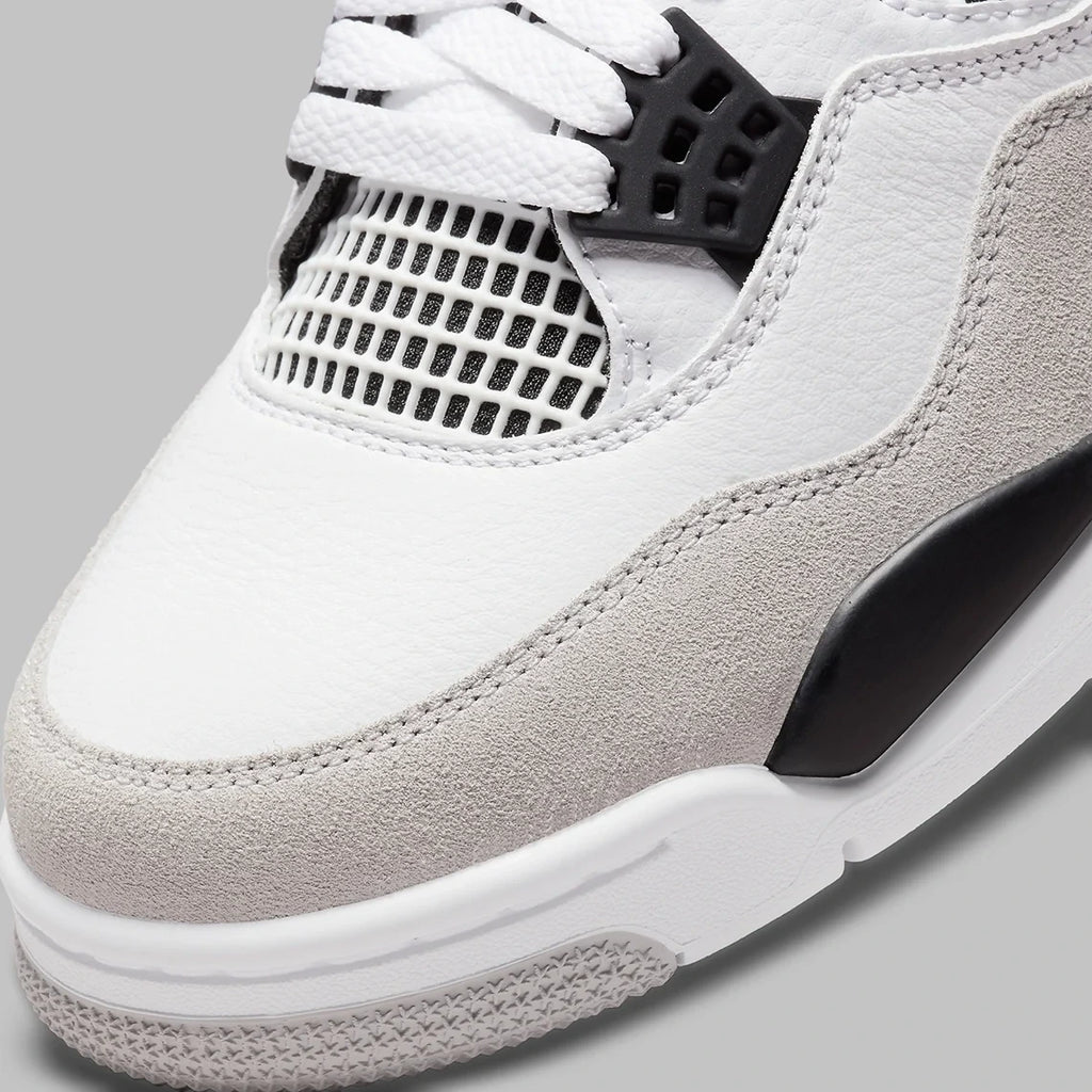 Air Jordon 4 Militry Black