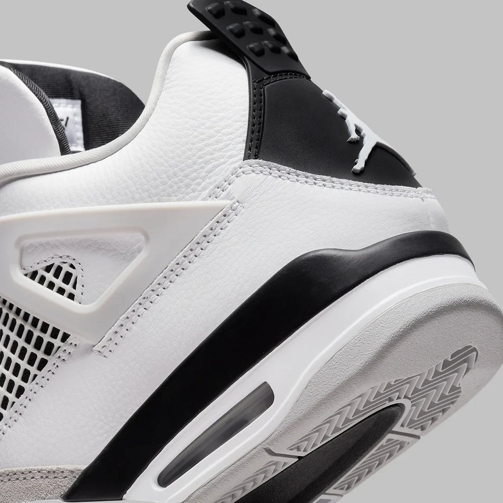 Air Jordon 4 Militry Black
