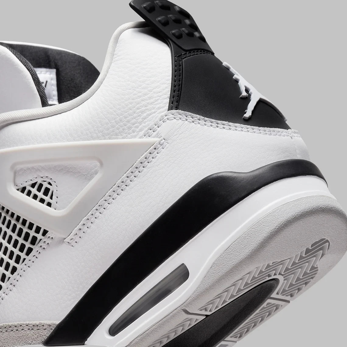 Air Jordon 4 Militry Black