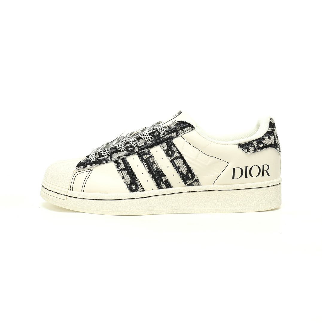 Superstar White