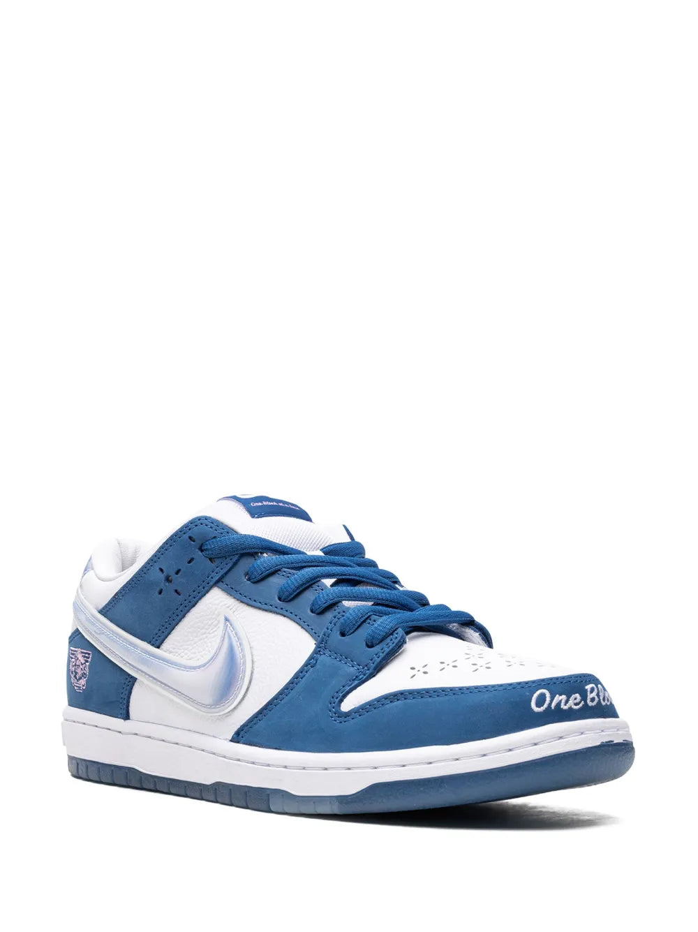 SB Dunk Born