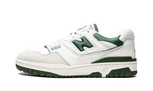 White/green leather/rubber 550 low-top sneakers from NEW BALANCE featuring logo patch to the side, logo print to the rear, perforated detailing, contrasting panel detail, round toe, front lace-up f...