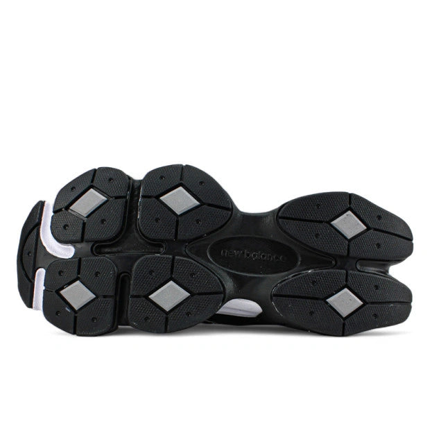 New Balance 9060 BLACK & WHITE