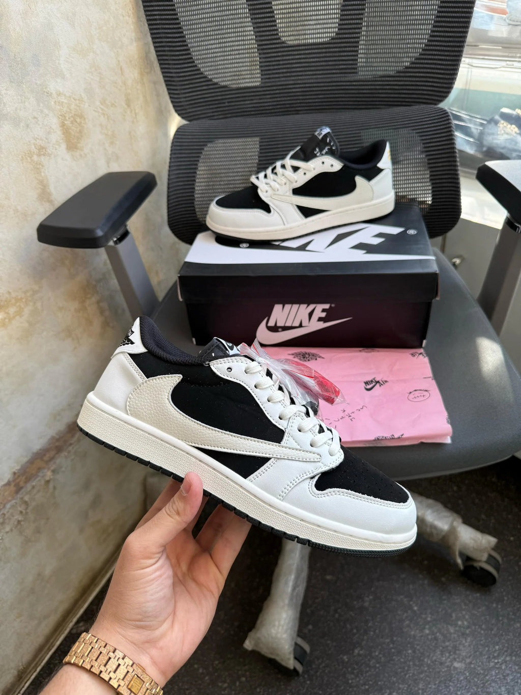Travis Scoot WHITE & BLACK