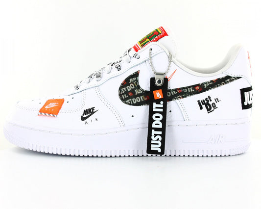 <ul>
<li style="font-weight: bold;">
<h4 style="text-align: center;"><strong>Nike</strong></h4>
</li>
<li style="font-weight: bold; text-align: center;">
<h4><strong>Air Force 1 '07 Premium</strong></h4>
</li>
<li style="font-weight: bold; text-align: center;">
<h4><strong>"Just Do It"</strong></h4>
</li>
<li style="font-weight: bold;">
<h4 style="text-align: center;"><strong>White / White - Black - Total Orange</strong></h4>
</li>
</ul>