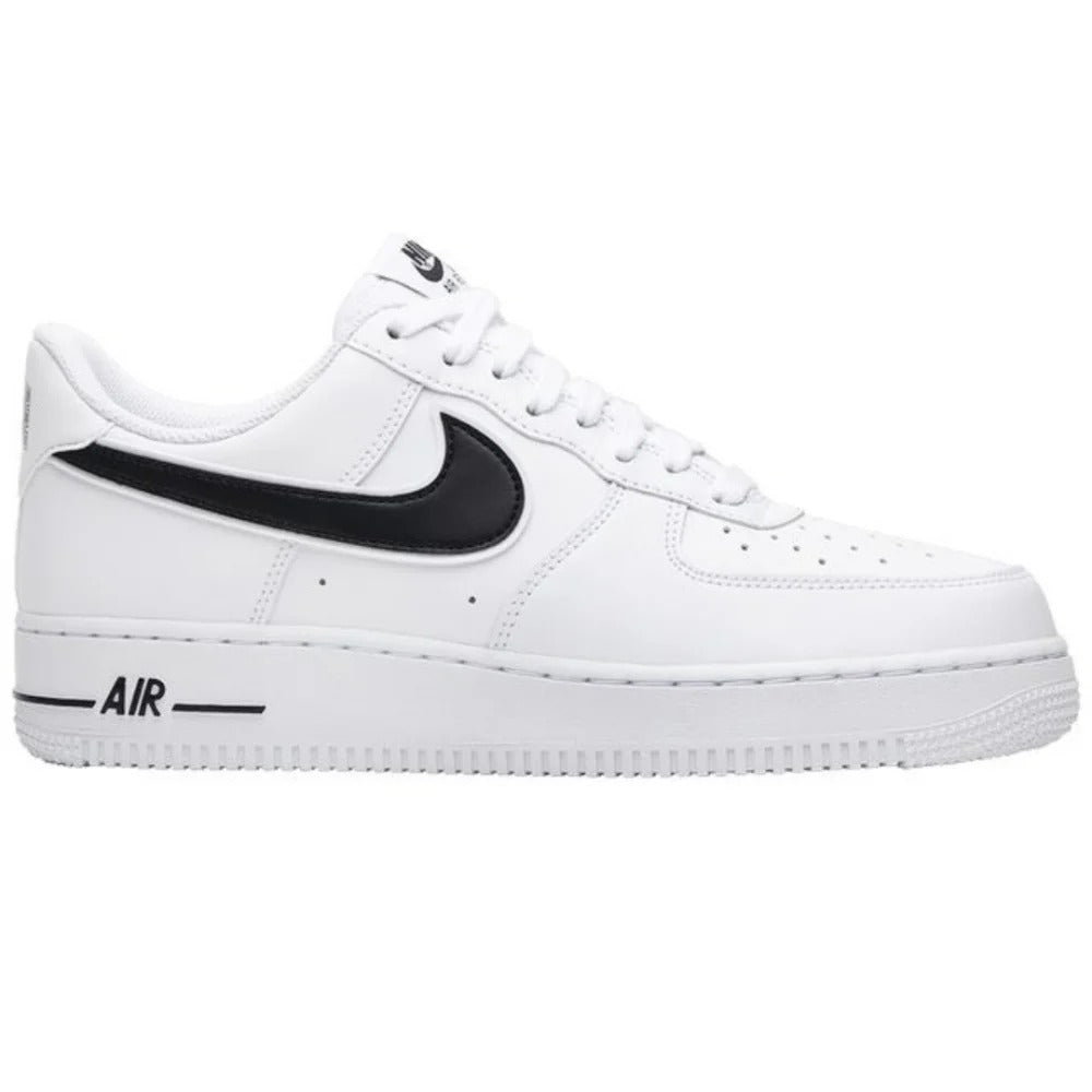 <h4 style="text-align: center;"><strong>These are Nike Air Force 1 shoes in a stylish white color, featuring the distinctive Reflect black Nike logo. </strong></h4>