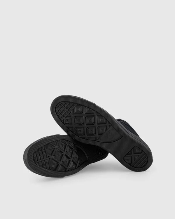 Converse Black