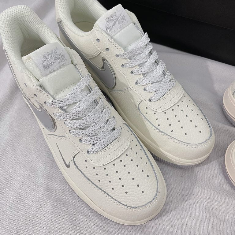 Air Force 1 FRESH SILVER