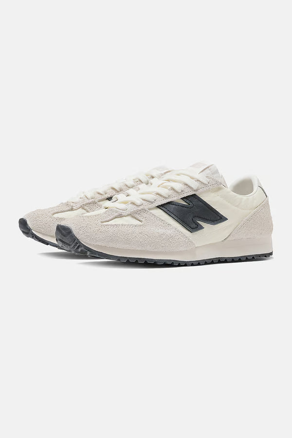 New Balance 471 Beige